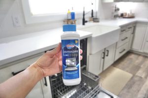 Glisten Dishwasher Cleaner